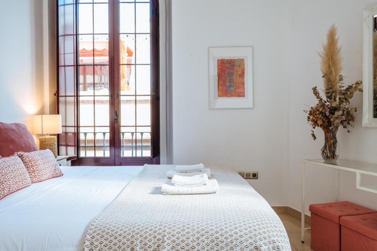 Homeyseville-Amazing Penthouse Giralda Views 8 Pax, Parking Optional Eksteriør bilde